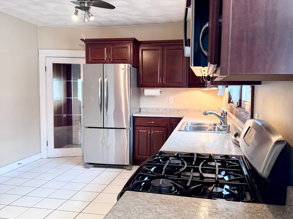 27A Bradbury Ave, Medford, MA 02155