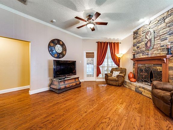 4th image of 6005 Tupelo Ln