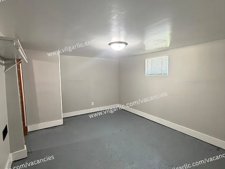 825 Merrill St — Photo 17