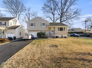 653 Salem Rd, Union, NJ 07083