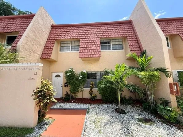 12 Meacham Ln #12, Fort Lauderdale, FL 33319
