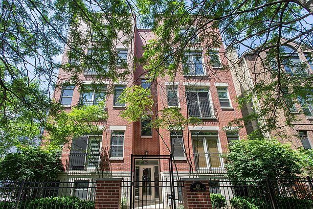 1st image of 1614 N Oakley Ave #3