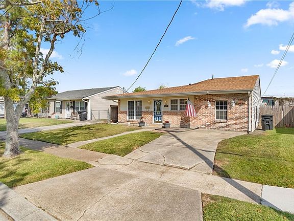 3rd image of 2209 Generes Dr