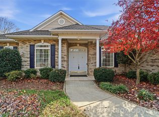 1855 Cameron Heights Cir, Denver, NC 28037