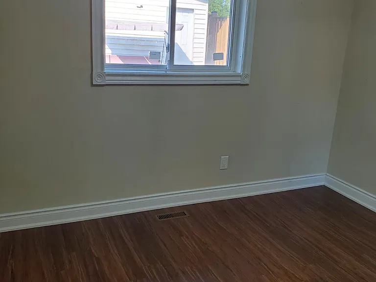 7268 Redfox Rd #UPPER — Photo 14