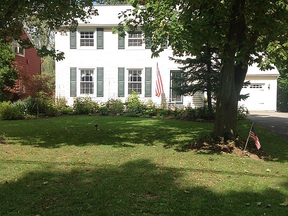 4th image of 44 Catherine St