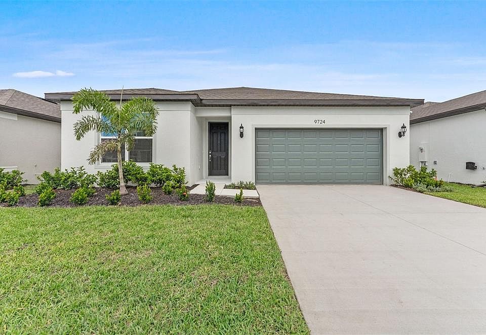 1st image of 9724 REDWOOD HEIGHTS LOOP
