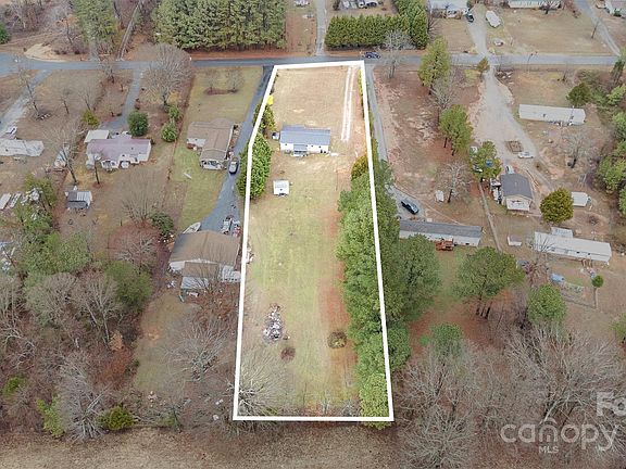 4th image of 1876 Rollins Dr