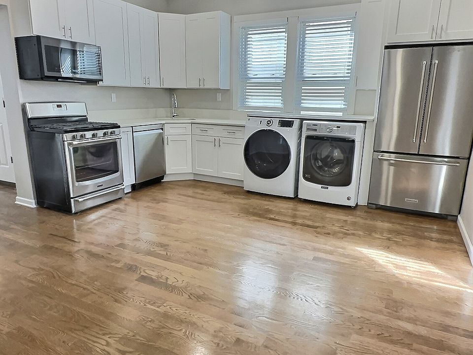 1st image of 2632 N Ashland Ave #2
