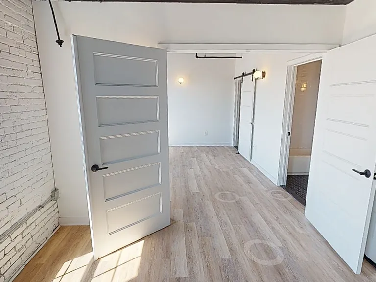 Bromley Dwelling — Photo 16