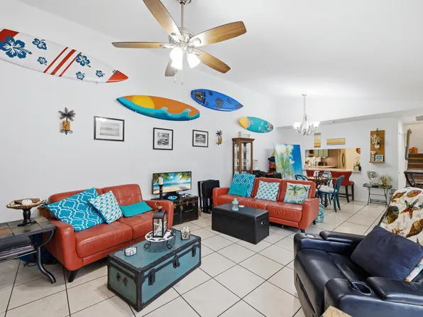 4702 Holly Lake Drive, Greenacres, FL 33463