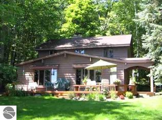 6247 NW Torch Lake Dr, Kewadin, MI 49648