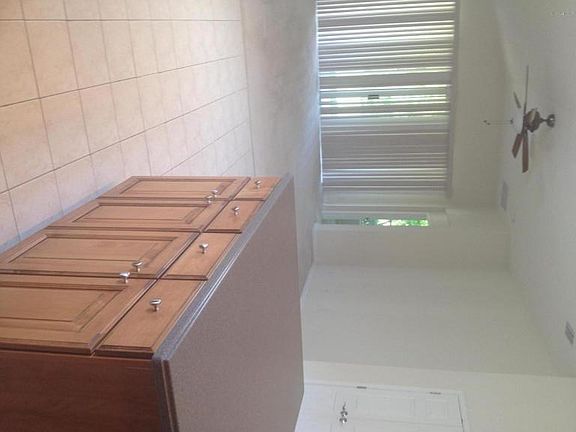 5th image of 8441 Highgate Dr
