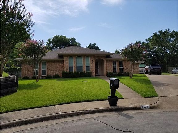 4th image of 307 Shady Brook Dr