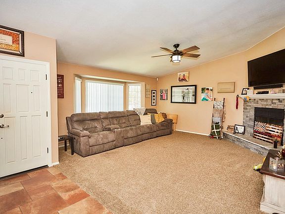 5th image of 18189 Country Glen Ln