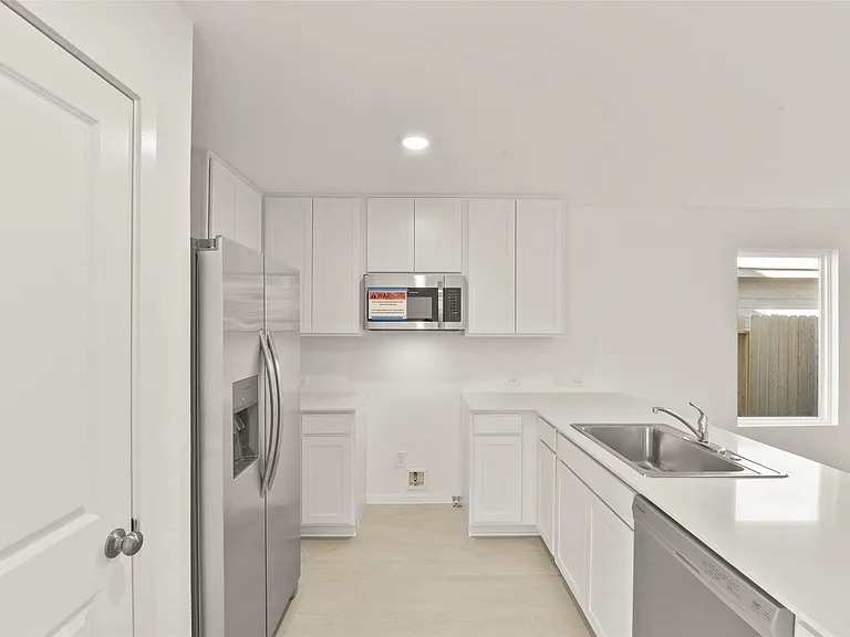 12403 Mountain Daisy Rd — Photo 16