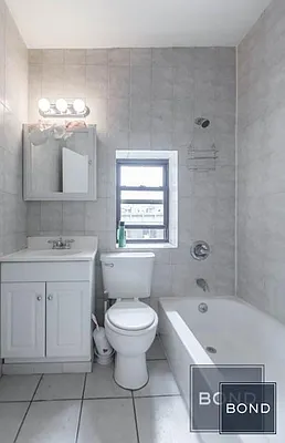 Rented by Bond New York | media 17