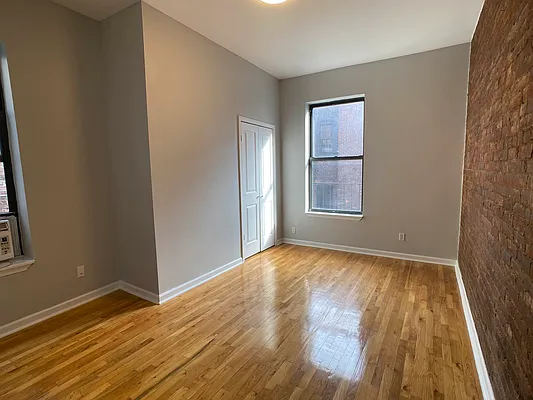 Rented by Tourma Realty LLC | media 34