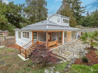 907 W St, Port Townsend, WA 98368