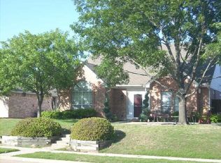 8610 Hidden Spring Dr, Frisco, TX 75034