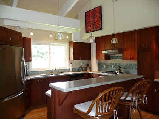  Open kitchen area is perfect for entertaining