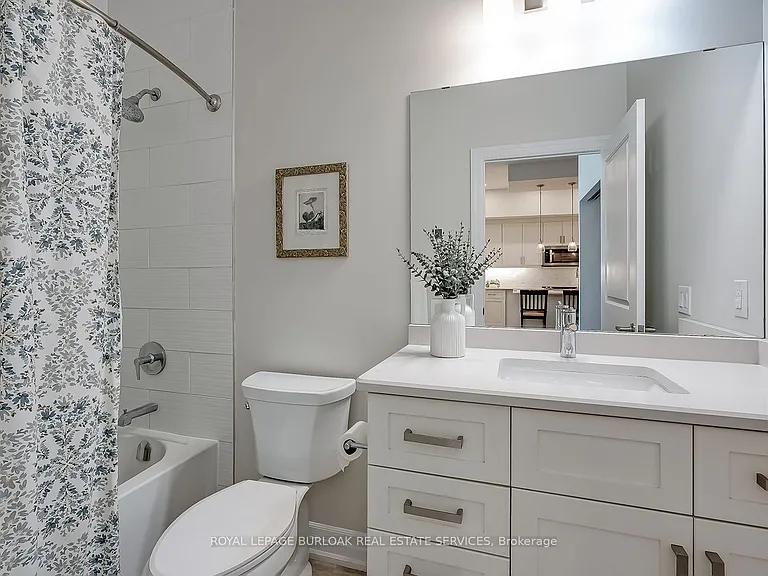 1878 Gordon St #202 — Photo 17