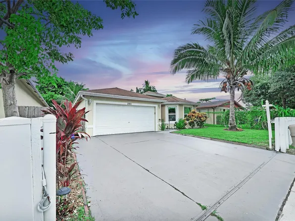 2911 NW 9th Place, Fort Lauderdale, FL 33311