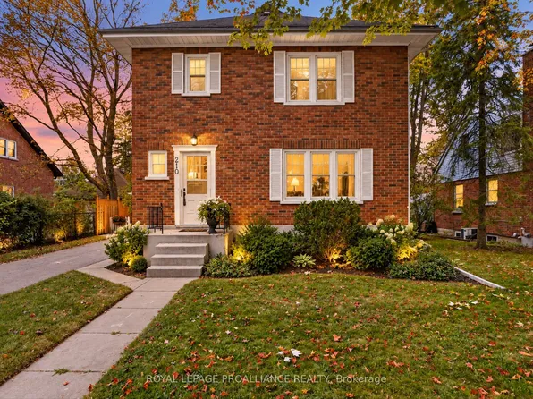 210 Aberdeen Ave, Peterborough, ON K9H 4W8