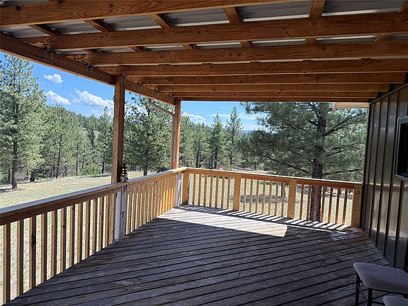 4th image of 18 Trails End Ln