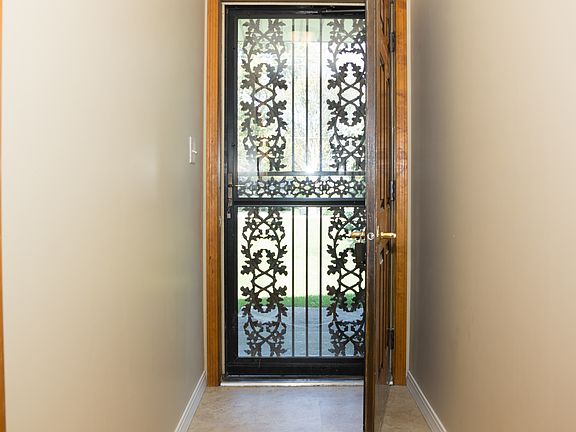 2nd image of 1219 W 625 S