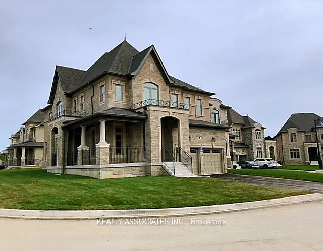 4 bed, $6,800 — Photo 2