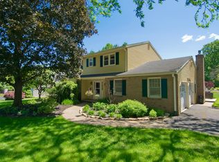 2054 Hilltop Rd, Bethlehem, PA 18015