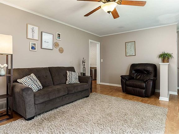 5th image of 2729 Hooker Ave