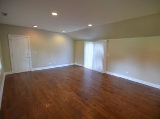 401 N Richmond Ave, Westmont, IL 60559