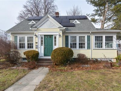25 Hartford Pl, Warwick, RI, 02888