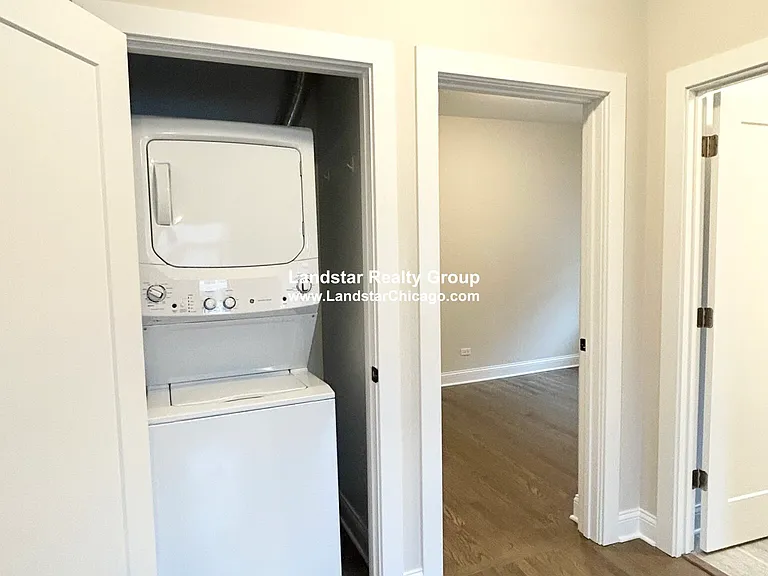 3407 W Fullerton Ave #3D — Photo 9