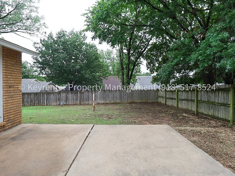 9351 S 89th Ave E — Photo 25