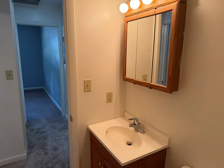 131 Plum St — Photo 10