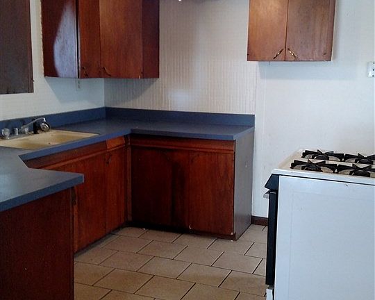 4th image of 404 Pershing Dr