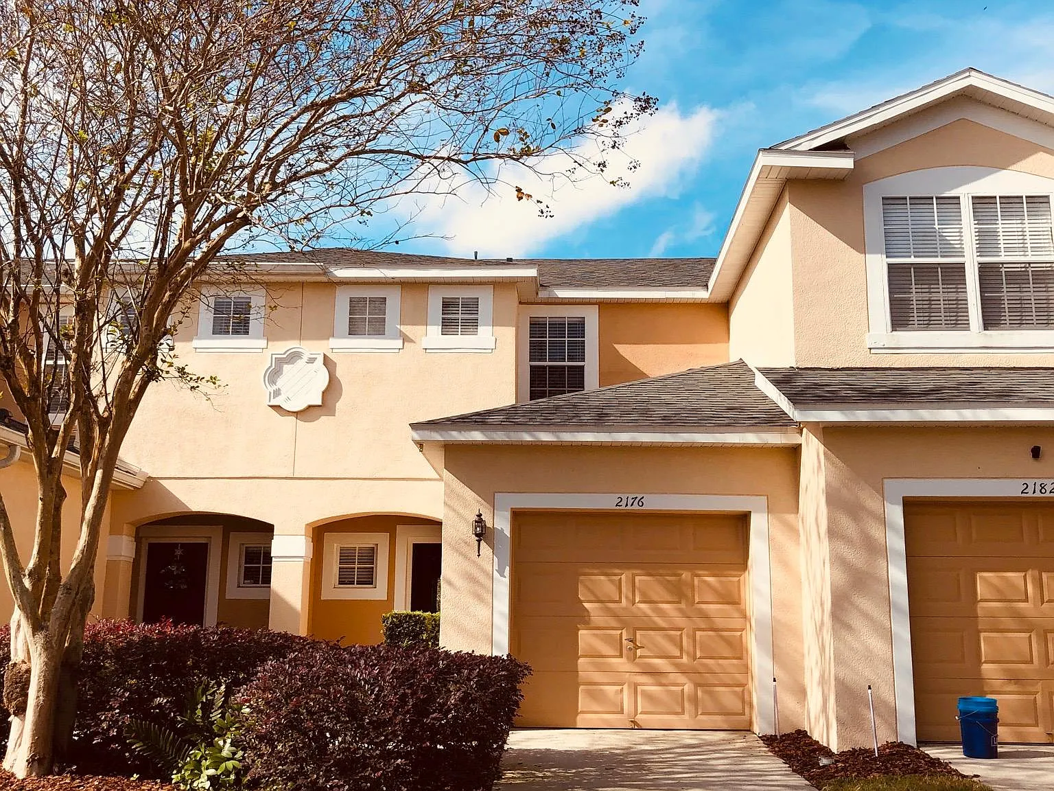 2 bed, 2.5 bath, 1152 sqft, $1,800 — Photo 1