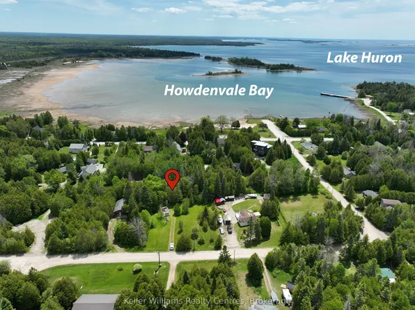 12 Isabella St, South Bruce Peninsula, ON N0H 2T0
