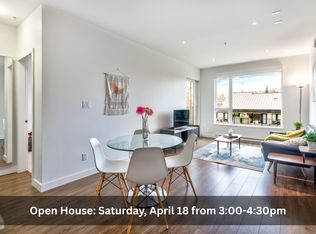 1061 Marine Dr #402, North Vancouver, BC