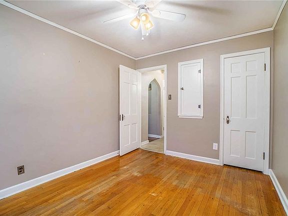 4th image of 4637 Waverly Ave