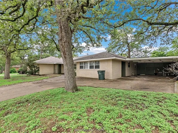 4208 Nagle St, Bryan, TX 77801