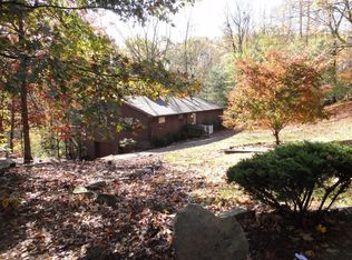 867 Pinecrest Dr, Huntington, WV 25705