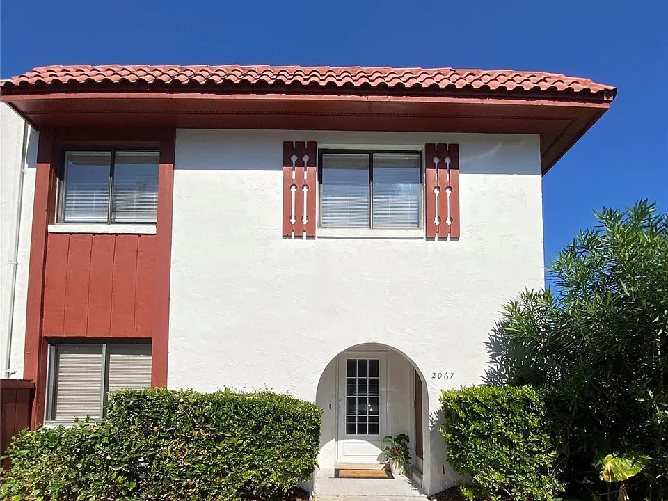 2067 Oak Meadow Cir