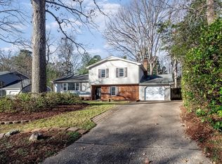 5801 Partridge Ln, Raleigh, NC 27609