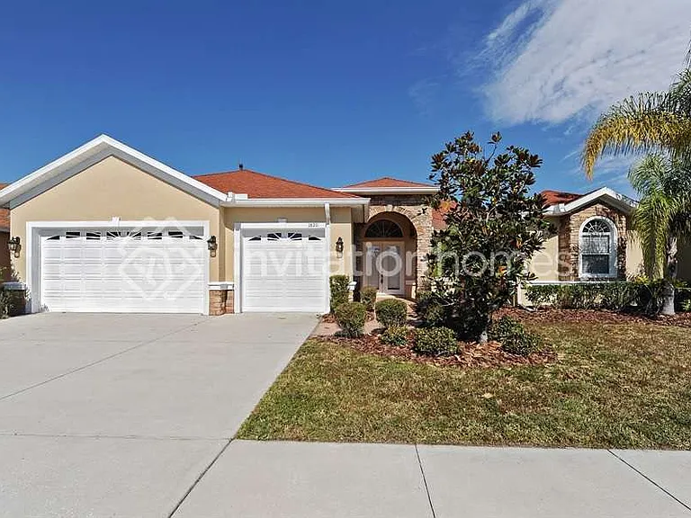 1820 Beaconsfield Dr — Photo 1