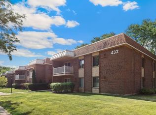 432 N Wilke Rd APT 203, Palatine, IL 60074