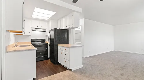 3639 South Bonita Street Photo 1